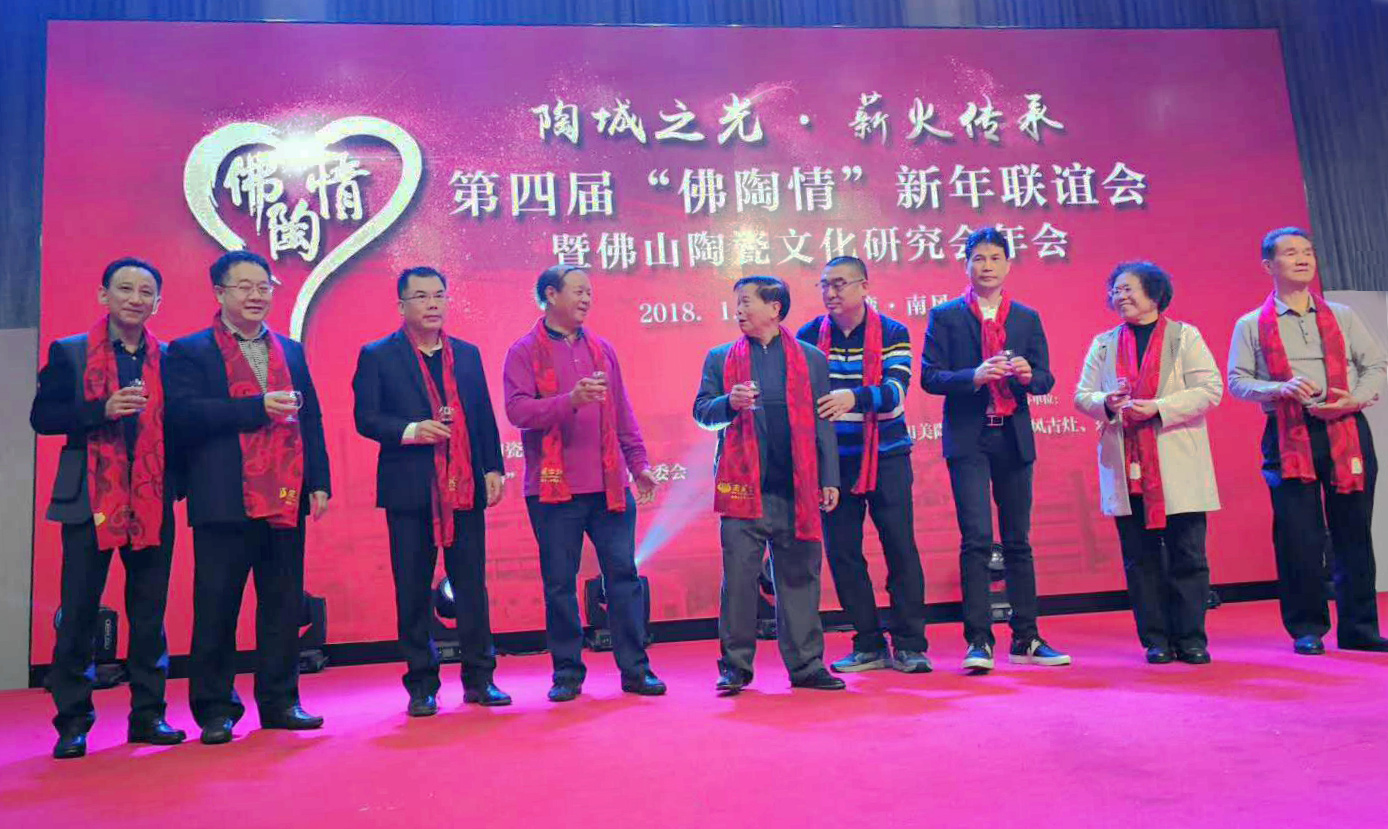 ���Čá������顱����(li��n)�x�������L�����e��